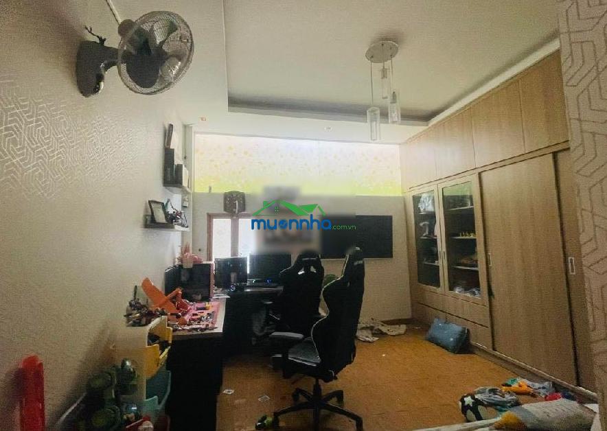 Nhỉnh 100tr/1m2 - 68m2 - vũ tùng - kế bên quận 1 - 4 tầng btct - chủ ở gần 50 năm - chưa qua đầu tư - 4