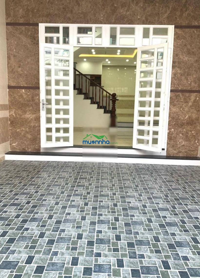Bán nhà 4 tầng - dt 80m2 (5x16m) - gần chợ bình triệu - đối diện đh luật - 4