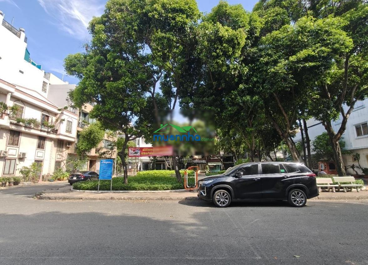 Nhà 5 tầng khu cư xá nguyên hồng, gần công viên. vị trí siêu đẹp. diện tích 4x16m - 2