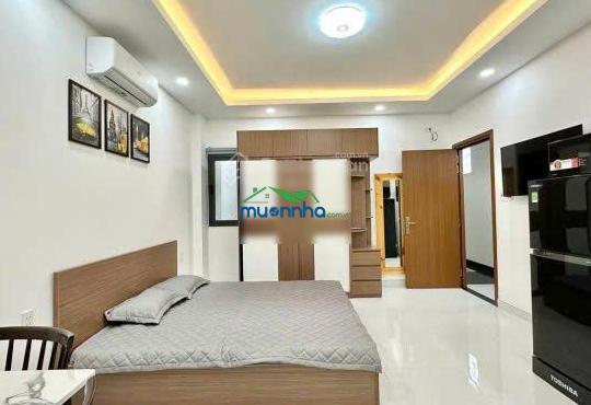 Siêu phẩm chdv nguyễn gia trí, q. bt. dt: 8.5x22m, hầm,6 tầng, hđt 170tr. bán 50 tỷ, lh 0985 794 *** - 2