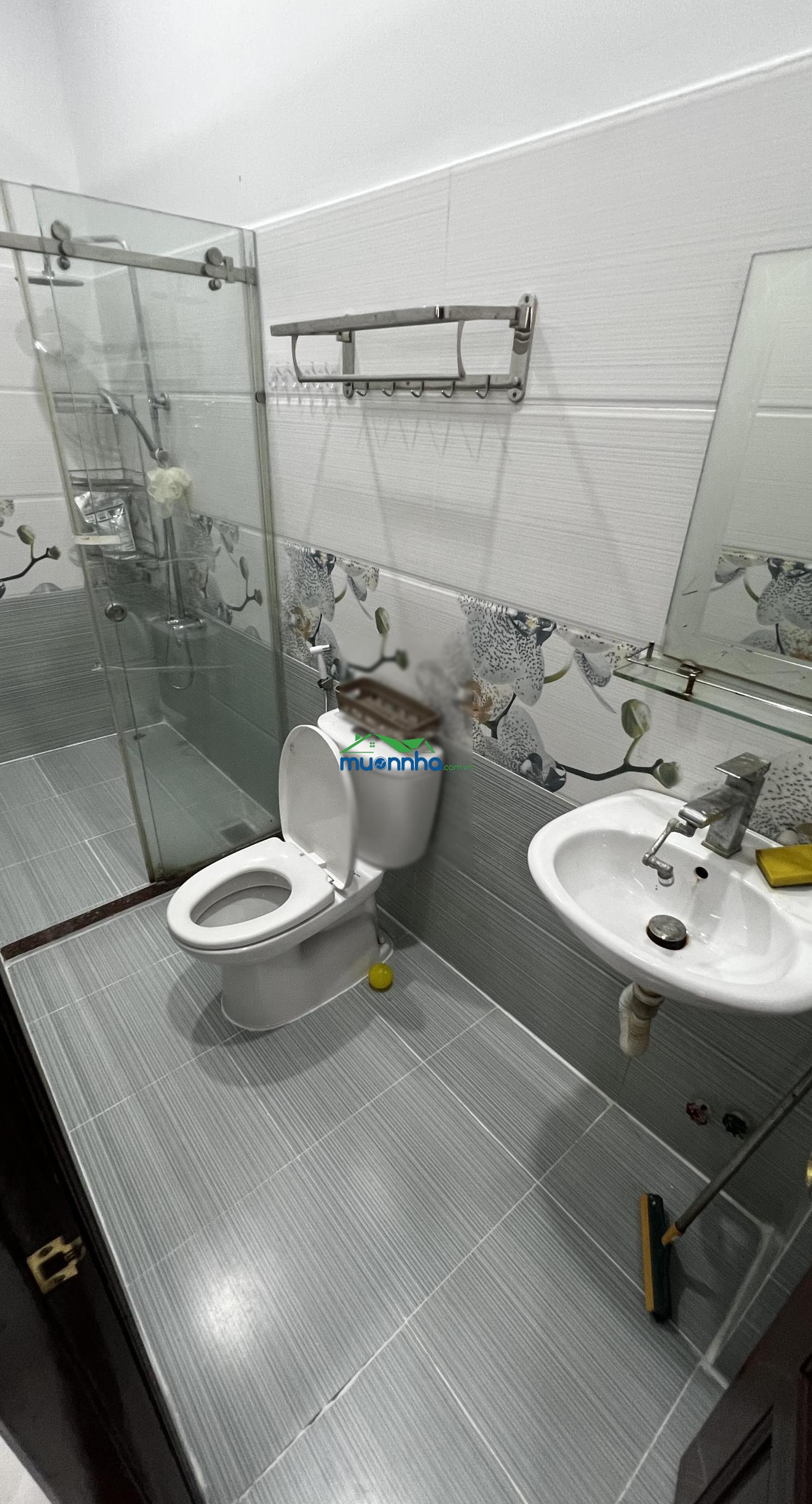 Bán nhà 4 tầng hxh 8m gần chợ an dương vương, bình phú, quận 6 - dt: 3.5x15m. giá nhỉnh 6 tỷ - 3