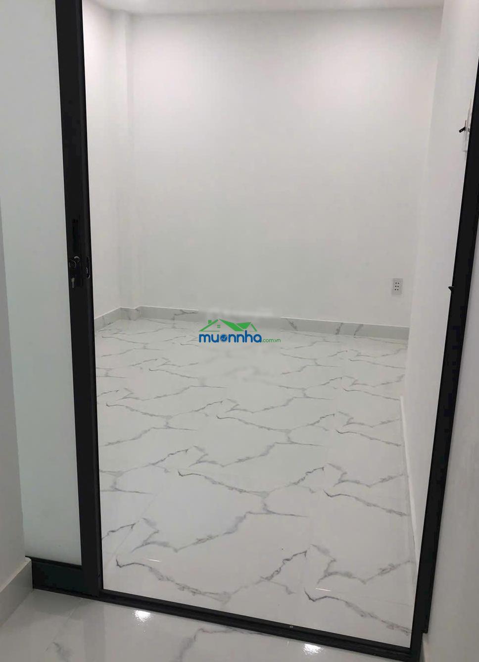 Nhà đẹp mặt tiền-dt:62m2- 2tầng-nở hậu- đường ôtô tránh nhau-gần bv lê văn thịnh, q.2-chỉ 6,8 tỷ