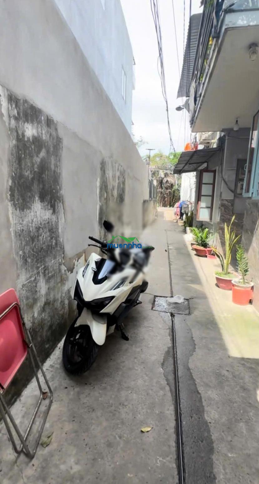 Nhà 24m2 1 trệt, 1 lầu, sổ hồng riêng, xã lê minh xuân, bình chánh