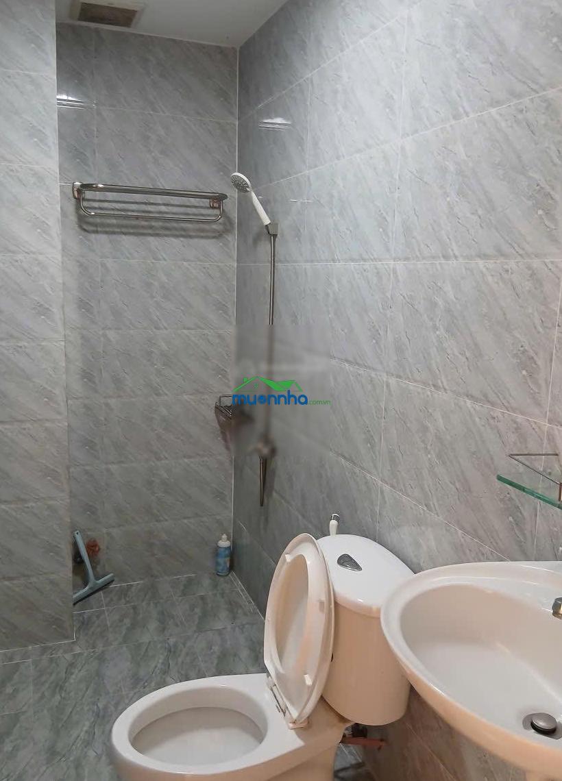 Nhà 1 trệt 2 lầu, giá 4,5 tỷ, phong phú bình chánh, lh 0933 525 *** - 3