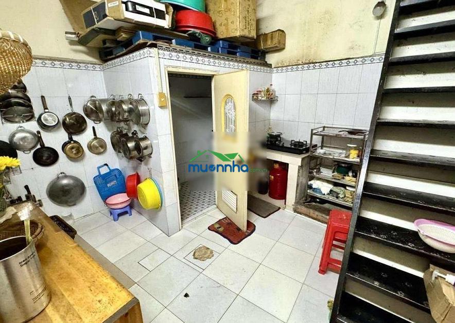 Nhà bán, hxh sát nhà, q5, nguyễn trãi, dt (6x14m), 2 tầng, giá 7,8 tỷ