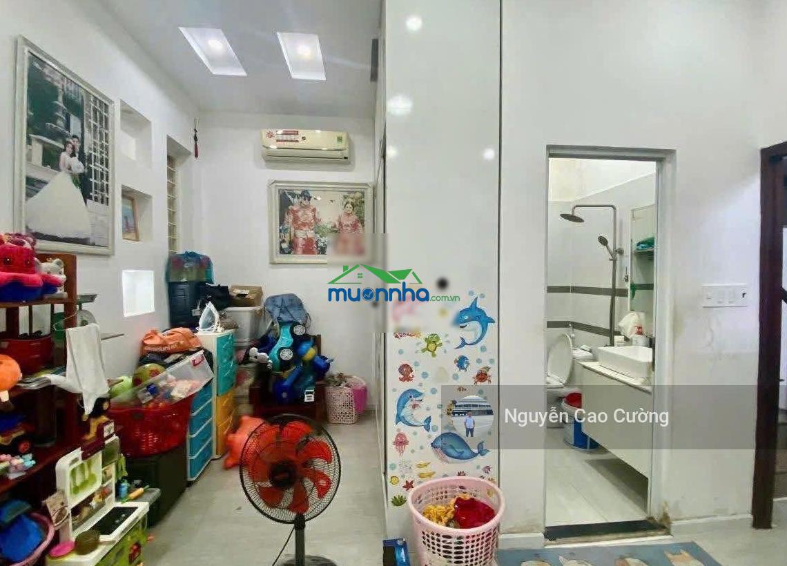 Bán nhà riêng tại đường thới an 11, ngang siêu rộng 6,2x16m, đúc 4 lầu, tiện ích xung quanh đầy đủ