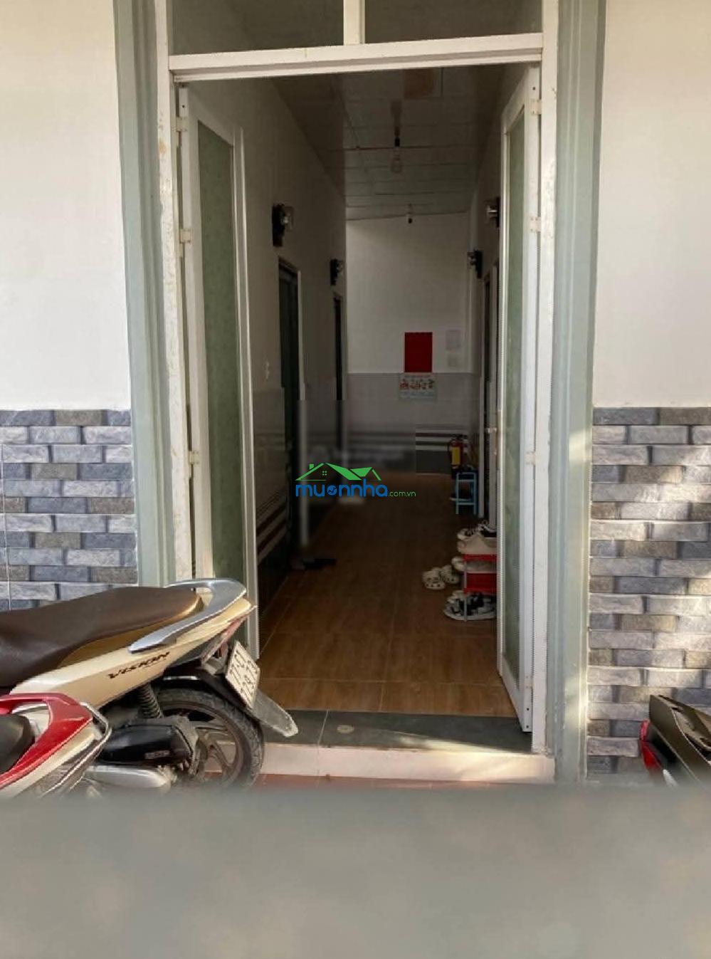 Nhà 2 tầng - 110m2 - xe tải đậu cổng - thu nhập 20tr/th - hoàn công đầy đủ - chỉ 4ty2
