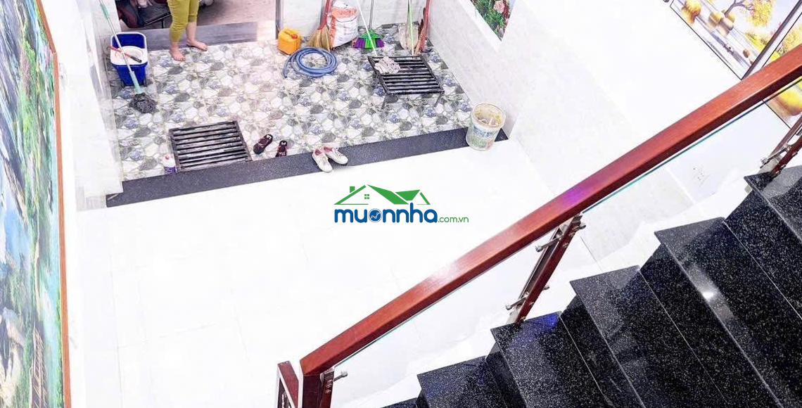 Nhà trường thọ, thủ đức 2 tầng 3 phòng ngủ, gần metro, phạm văn đồng