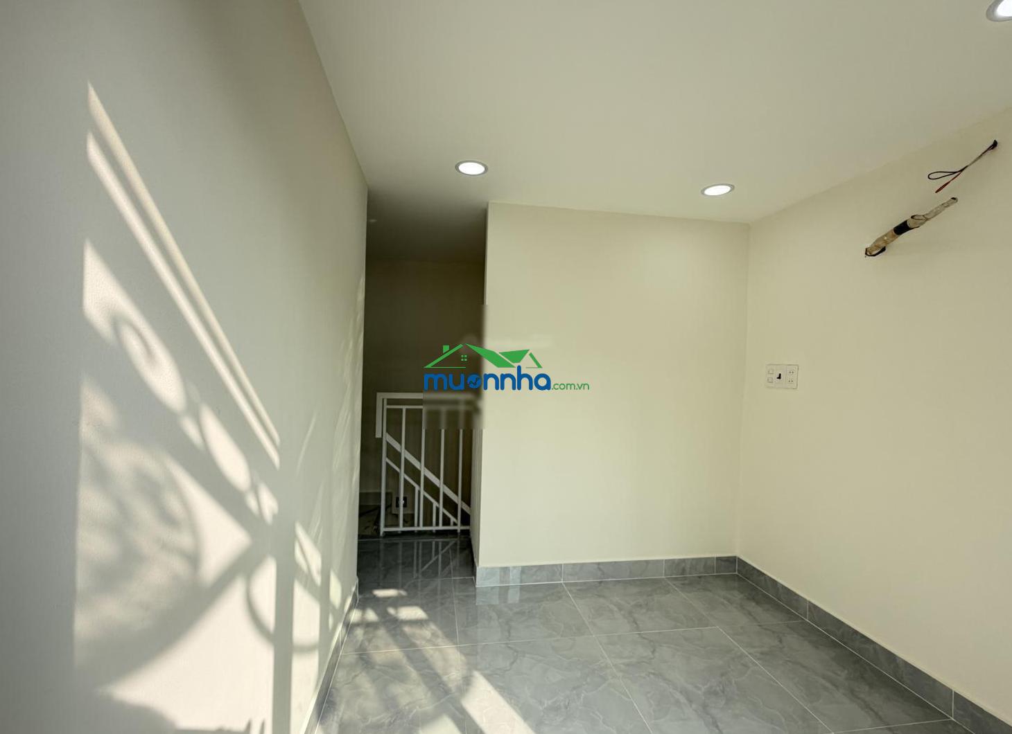 Bán nhà đẹp giá rẻ, ngang 6,2m thông sát chợ trường học, trục đường phạm văn chiêu, phường 8 gò vấp