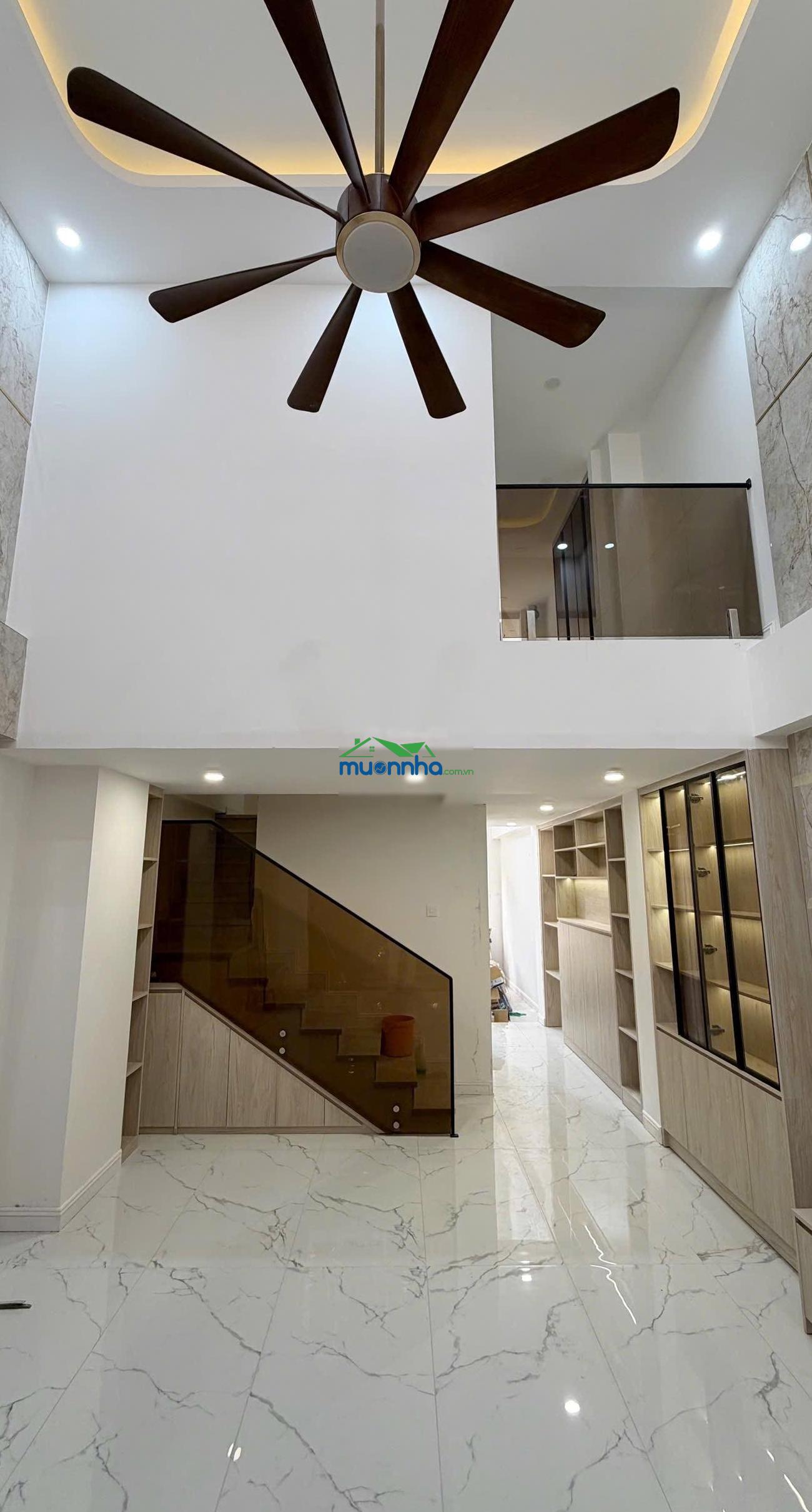 Bán nhà hẻm tại chợ tnp - lê văn việt giá 10,5 tỷ, 224m2