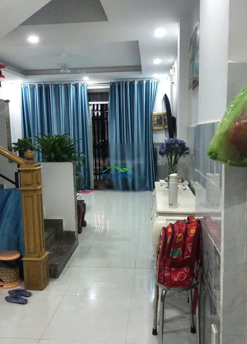 Nhà đối diện công viên lê văn thọ, nhà đẹp vào ở ngay
