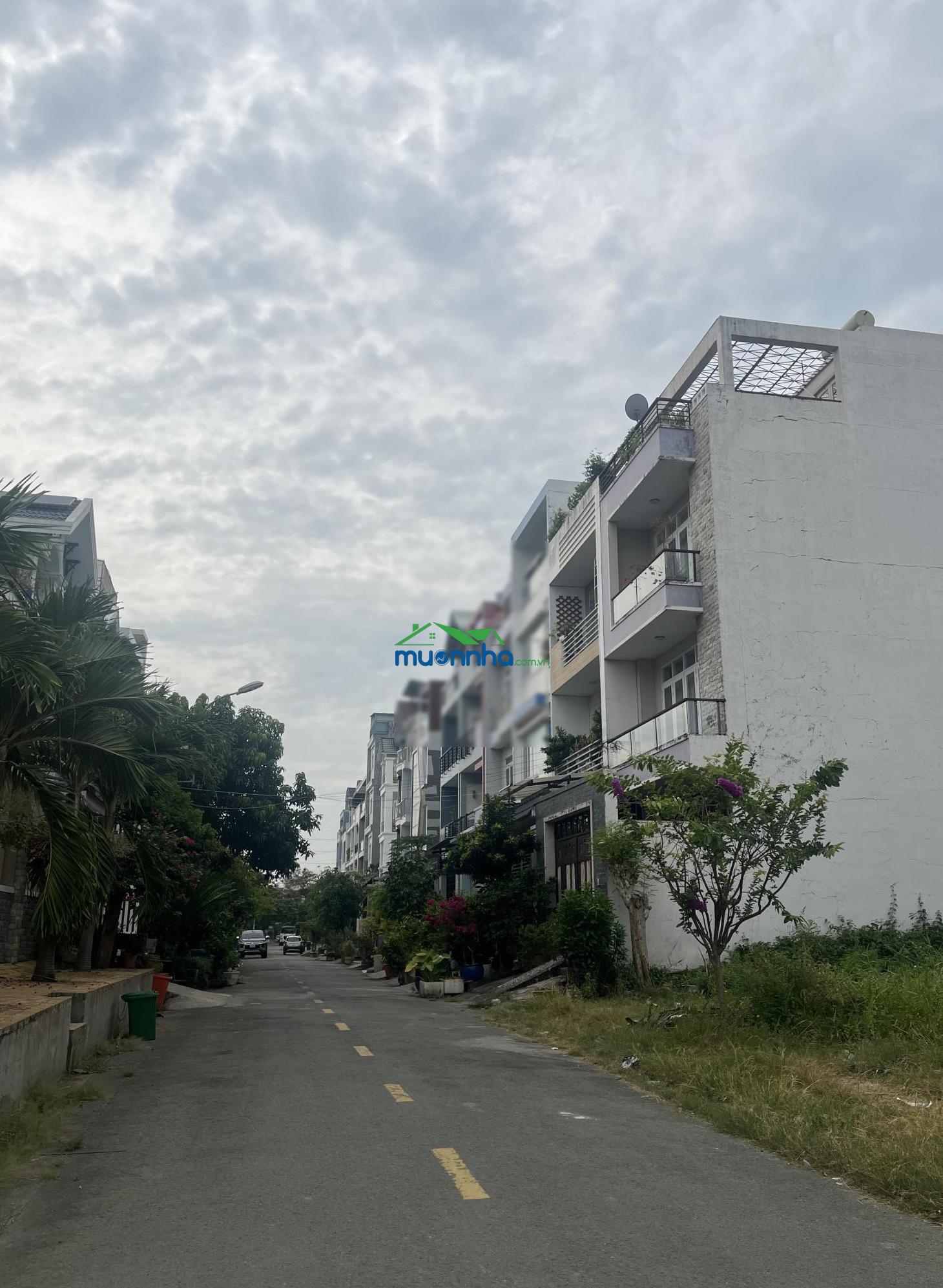 Bán gấp nhà shr - mt đường số - 3 tầng - 108,5m² ngang 5x21 - thu 120tr/năm - bình hưng nhỉnh 7t. - 2