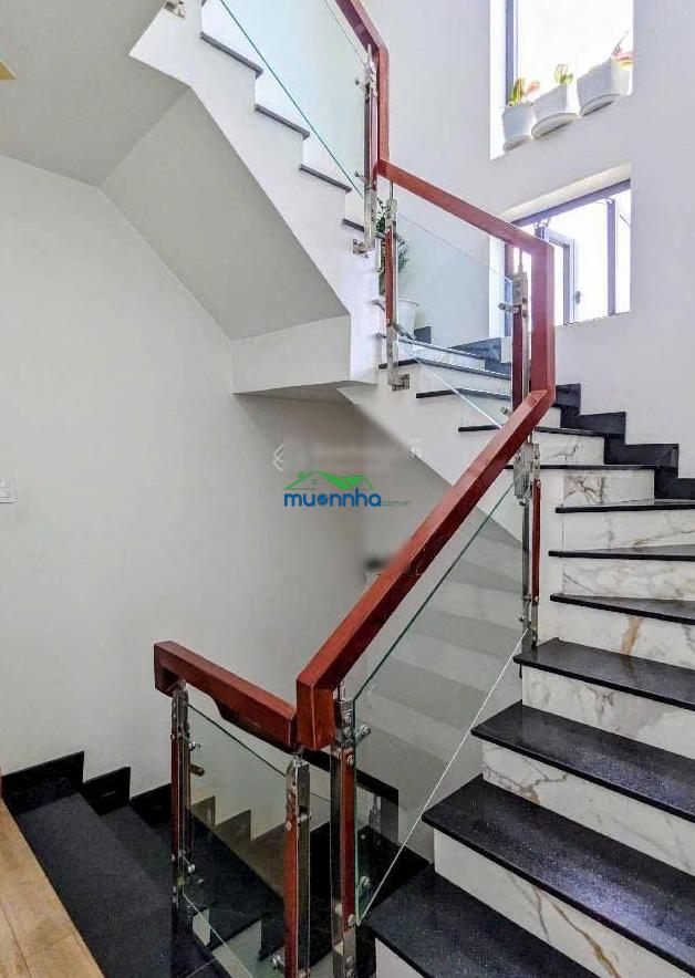 Nhà mới đẹp góc 2 mặt tiền huỳnh tấn phát cạnh phú mỹ hưng 5 tỷ 390