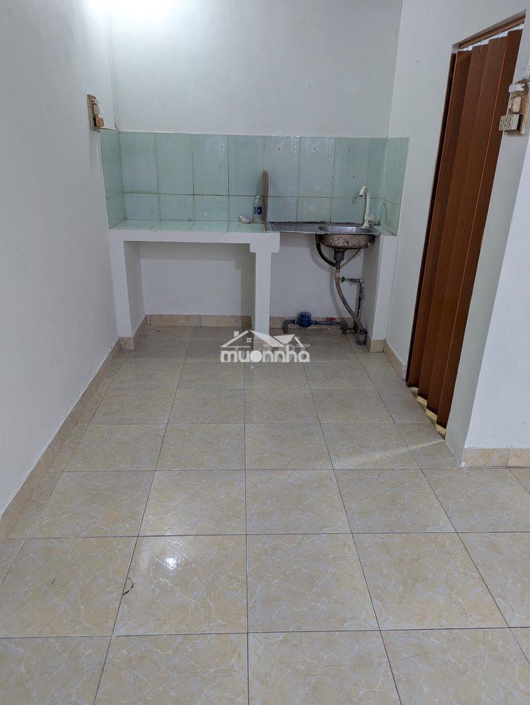 Cho thuê phòng trọ 20m2 phường thạnh xuân, quận 12 - 3