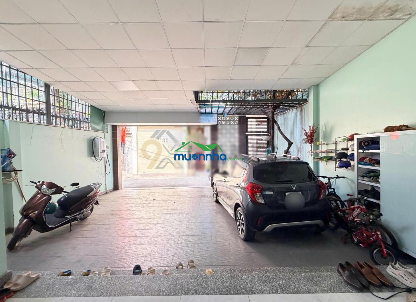 Cực ngộp cần bán gấp nhà hẻm xe hơi phường linh trung, dt: 7.3 x 26,8, nh 8 mét, giá 13 tỷ