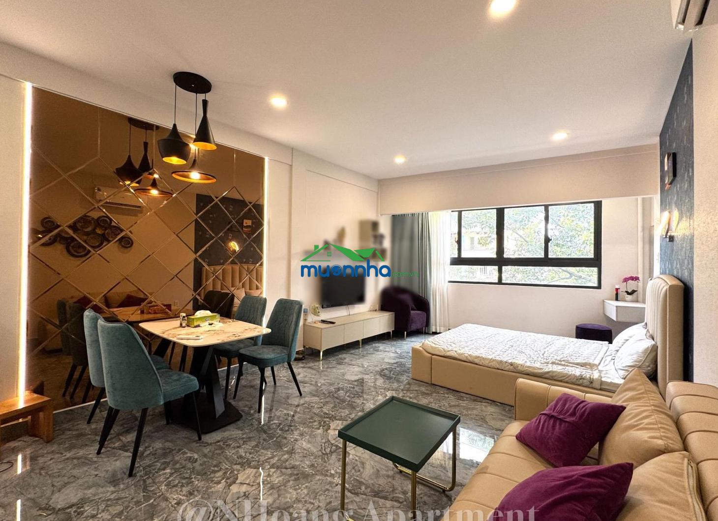 Cho thuê chung cư cũ 35m2 full nt luxury cao cấp ngay mặt tiền trần hưng đạo,khu phố tây giữa q1