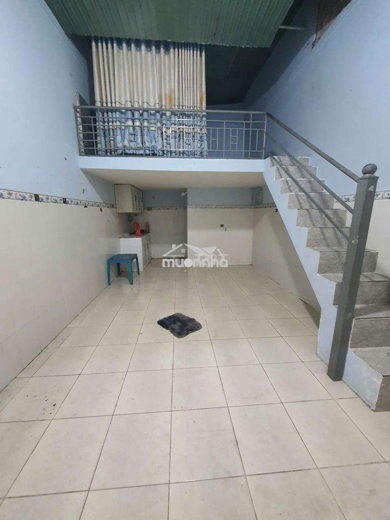 Nhà nguyên căn 4x8 1lửng 1pn 1wc 
