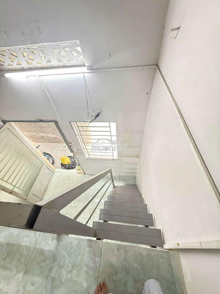 Phòng cho thuê có gác