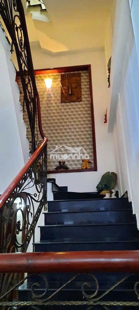 Bán nhà 13/4 trần quý phường 4 quận 11