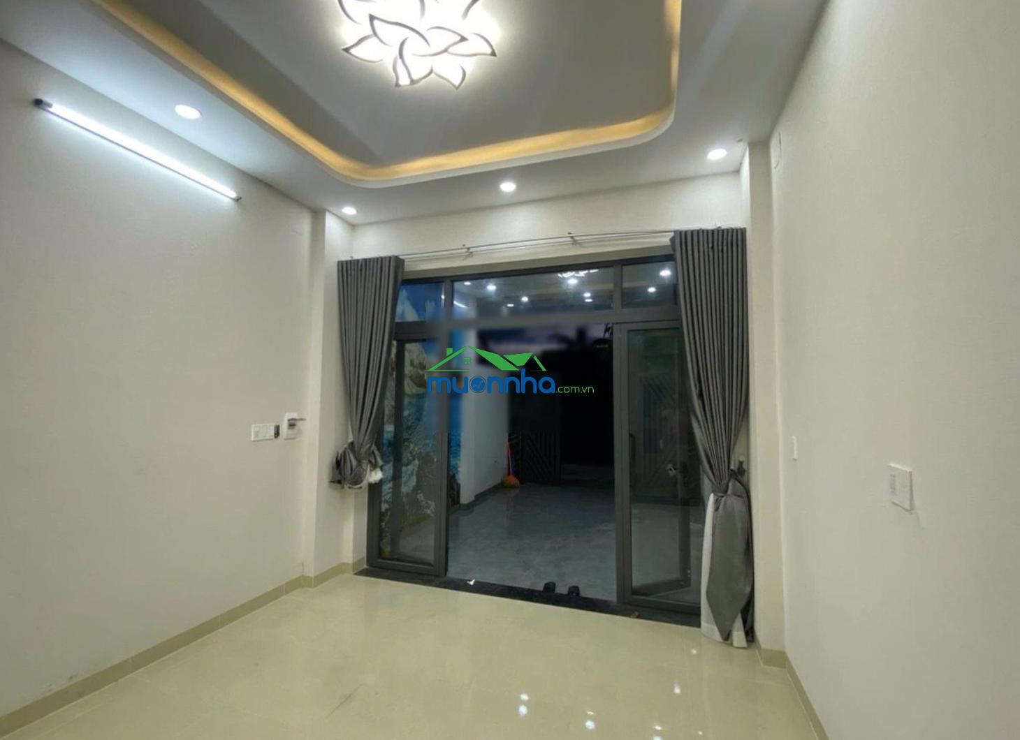 B.án nhà 3 tầng 70m2 - hẻm xe tải cạnh vin - dọn vào ở ngay - 5.2 tỷ