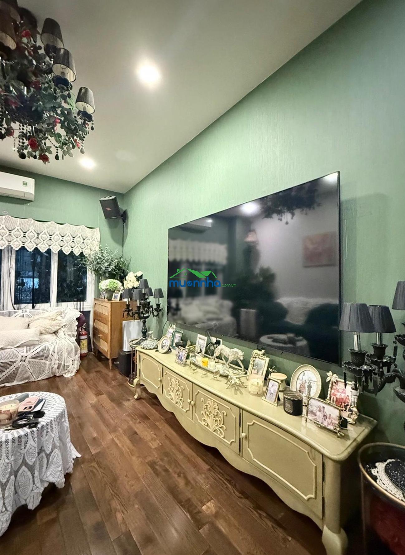 Cần bán gấp nhà đinh tiên hoàng giáp quận 1- 74m2-5tầng xe hơi tới sát nhà cách mt chỉ 50m hơn 10t