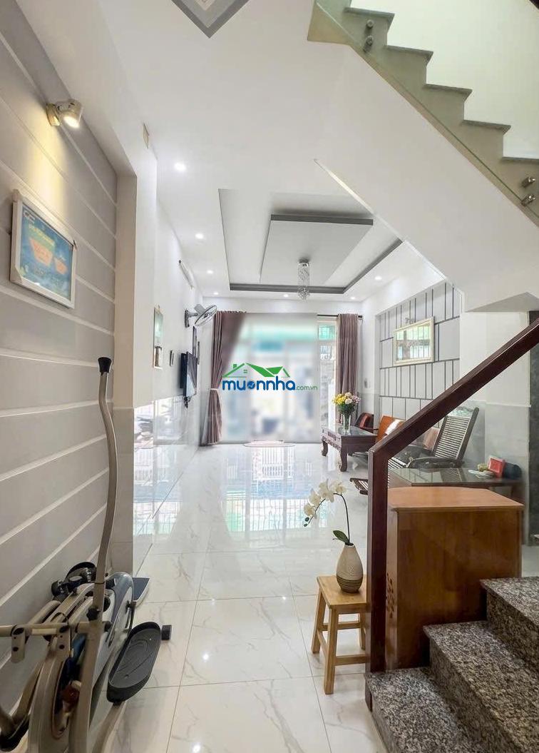 Nhà đẹp 3 tầng hẻm xe hơi lã xuân oai - 60m (4x15) - sát khu cnc samsung - giá 6.4 tỷ