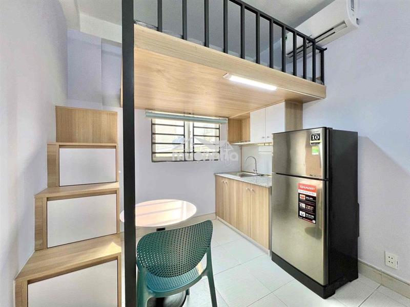 Siêu phẩm gác cửa sổ new mới kengg , âu dương lân q8 , thang máy