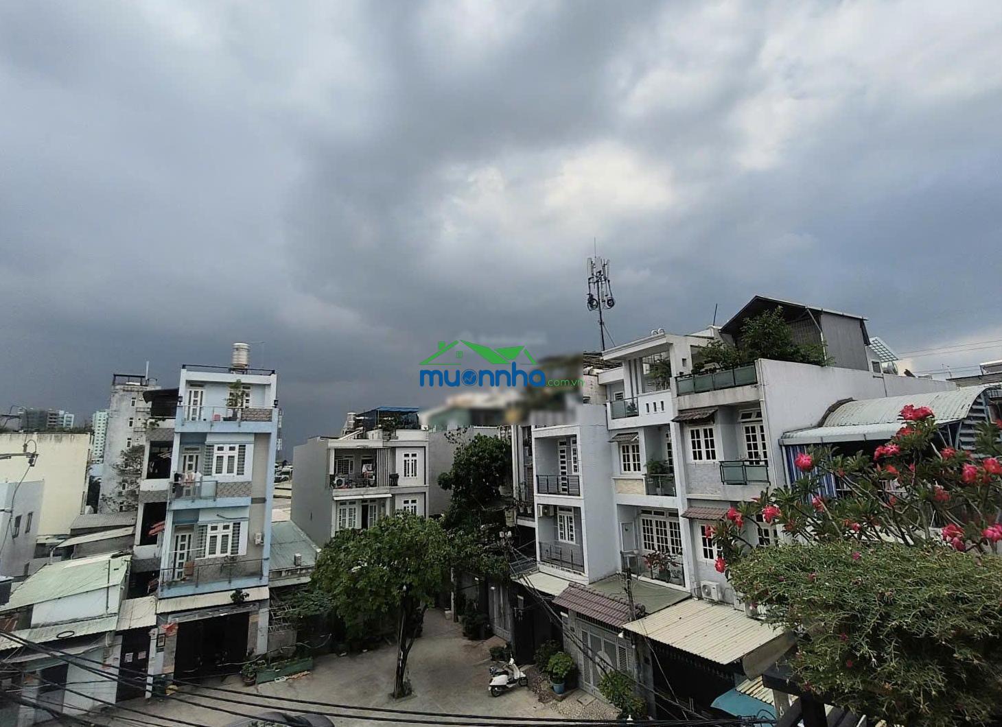 Đỗ xuân hợp - bán nhà đẹp 3 tầng 110m giá 10 tỉ - ngang 5m vị trí trung tâm - công năng đầy đủ - 4