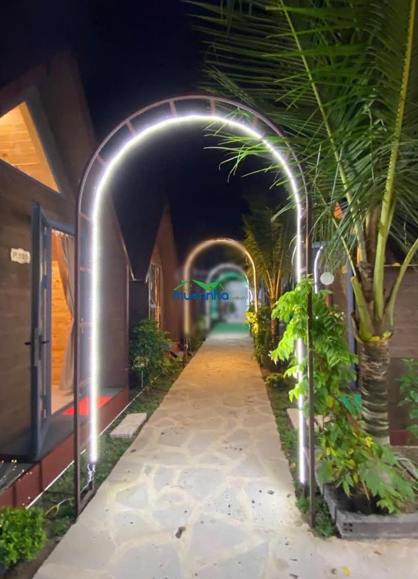 Bán quỹ đất lớn- tp thủ đức. dt 1426m2 - cách mt lê văn việt 300m - dòng tiền 150tr/th -giá 55 tỷ - 4