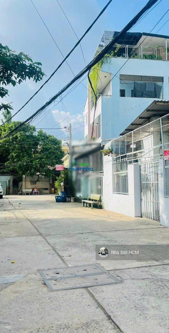 Nhà đẹp dọn vào ở ngay, sát mặt đường 17, gần ngay đại học ngân hàng nhà ngang 6m vuông vức - 4