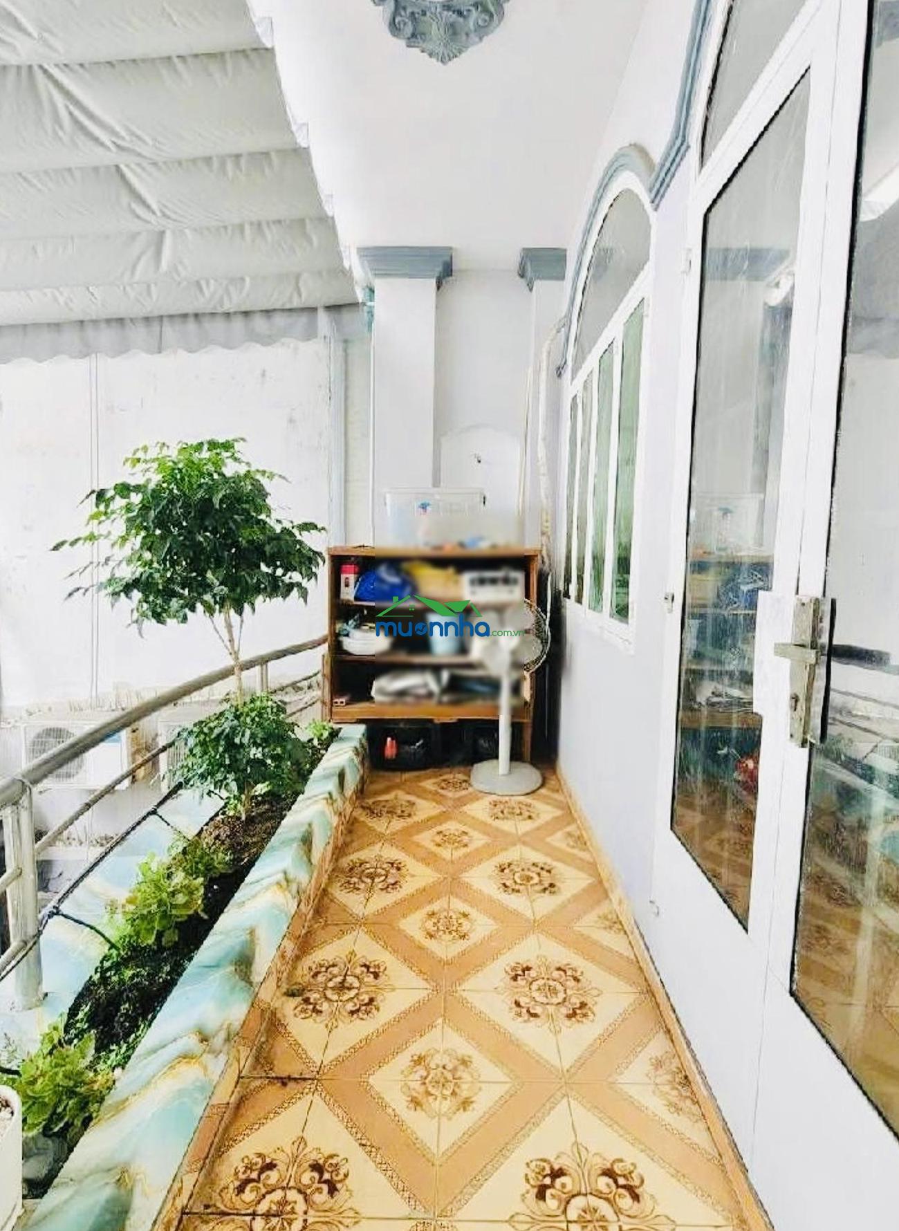 Ngay tân sơn nhì - ngang 6m - 100m² - chỉ 9tỷ hơn - oto ngủ nhà - giáp tân bình - 2