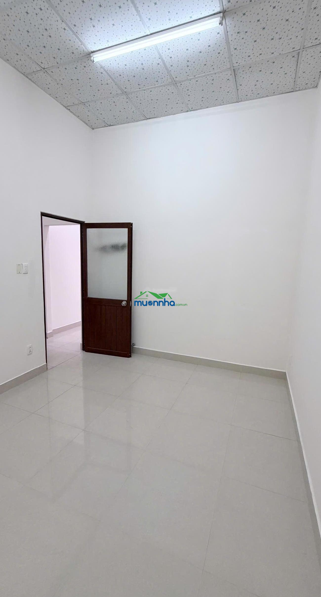 Bán nhà gần lê văn việt đối diện chợ hiệp phú- 124m2- 8,58 tỷ, sân nhà đậu 2 oto - 3