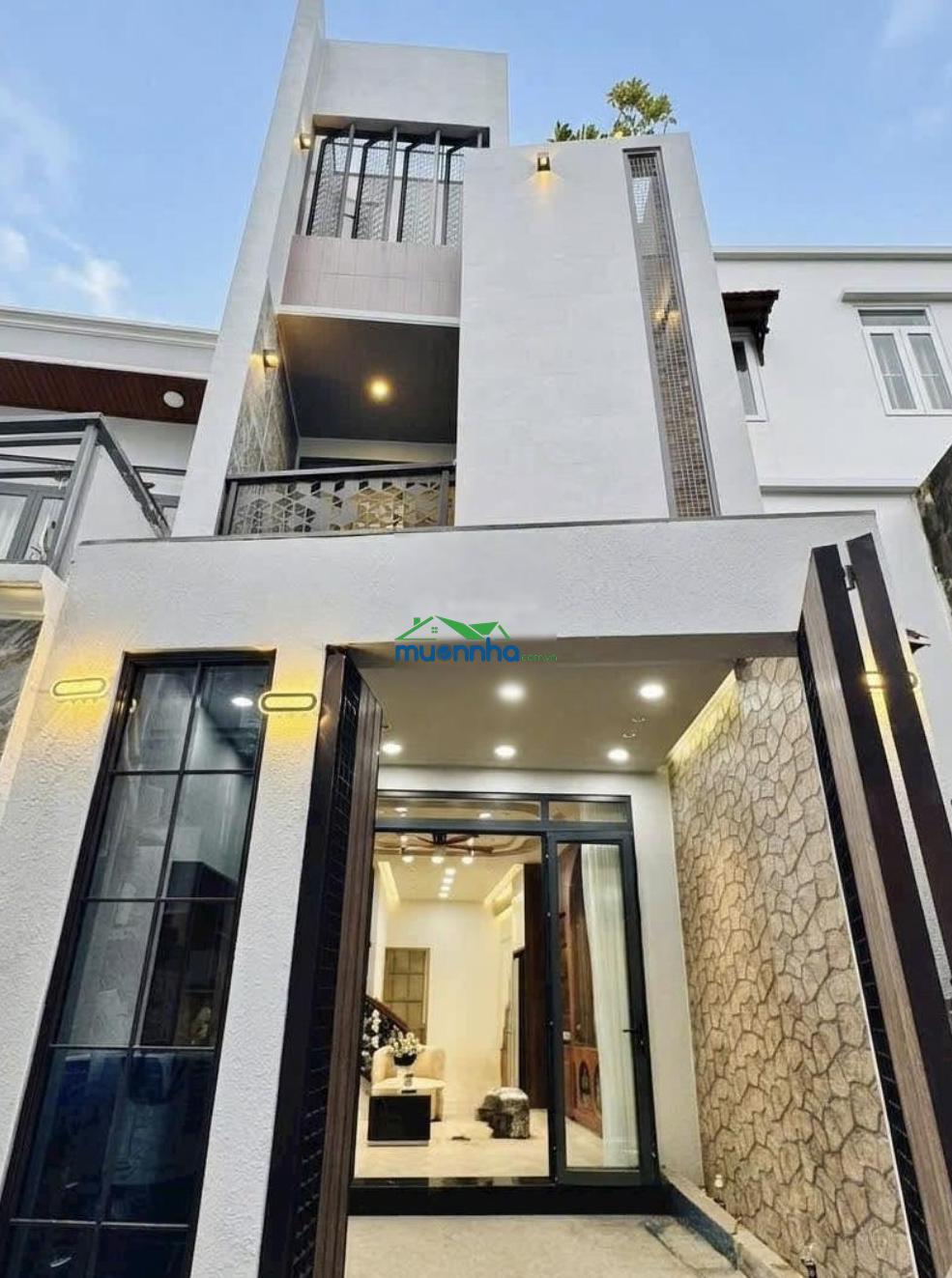 Bán nhà đường ôtô, huỳnh văn bánh-phú nhuận, giá 3tỷ360/70m2, cho thuê 24triệu, gần bệnh viện từ dũ