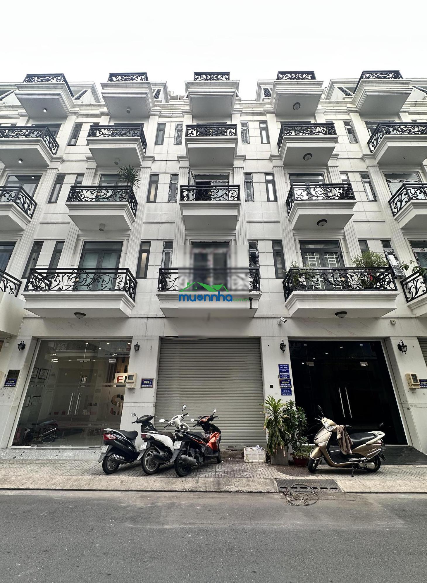 Bán nhà hẻm vip 12m thông thoại ngọc hầu - nguyễn sơn - dt : 4x18m - 3 lầu st - giá : 11 tỷ tl