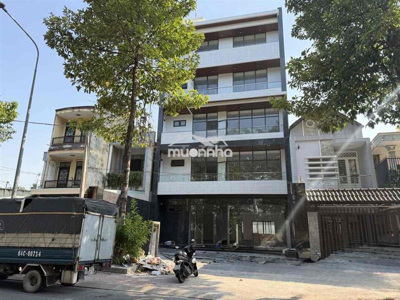Cho thuê toà nhà mới đầy đủ giấy tờ ngay trung tâm thủ dầu một