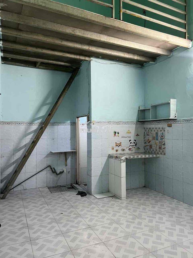 Nhà trọ có gác có máy lạnh giờ tự do giáp các quận 8-7-5-1 trung sơn.. - 4