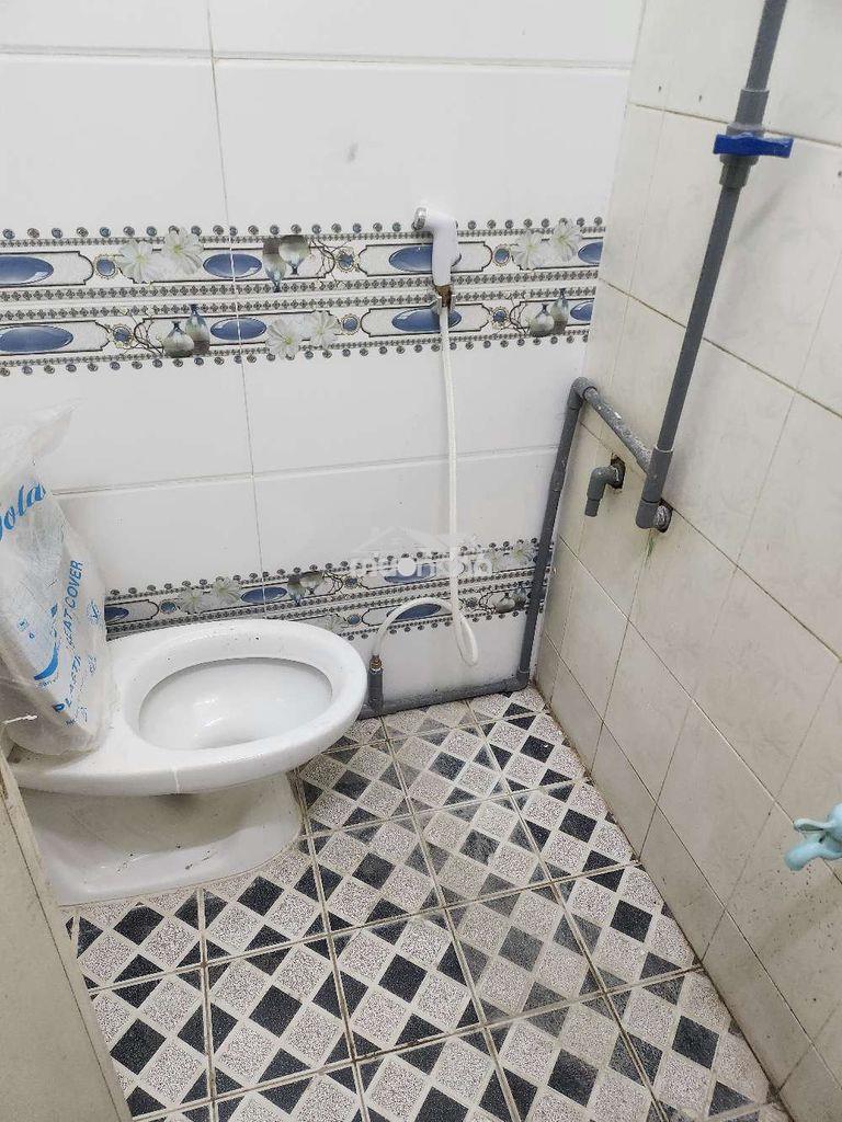 Cho thuê nhà nhỏ nguyên căn riêng biệt có gác lửng 