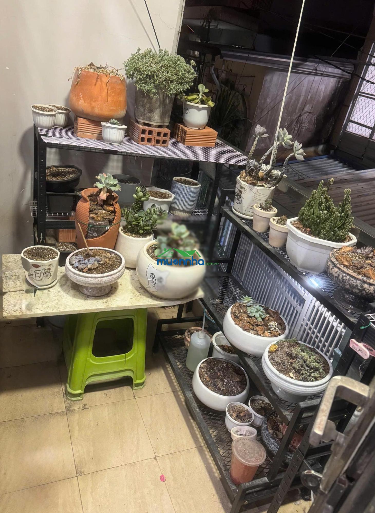 Chủ cần bán gấp nhà hẻm bà hom, dt: 3.76 x 12.2m nở hậu 6.5m. trệt 1 lầu đúc thật. giá: 5.1 tỷ - 4