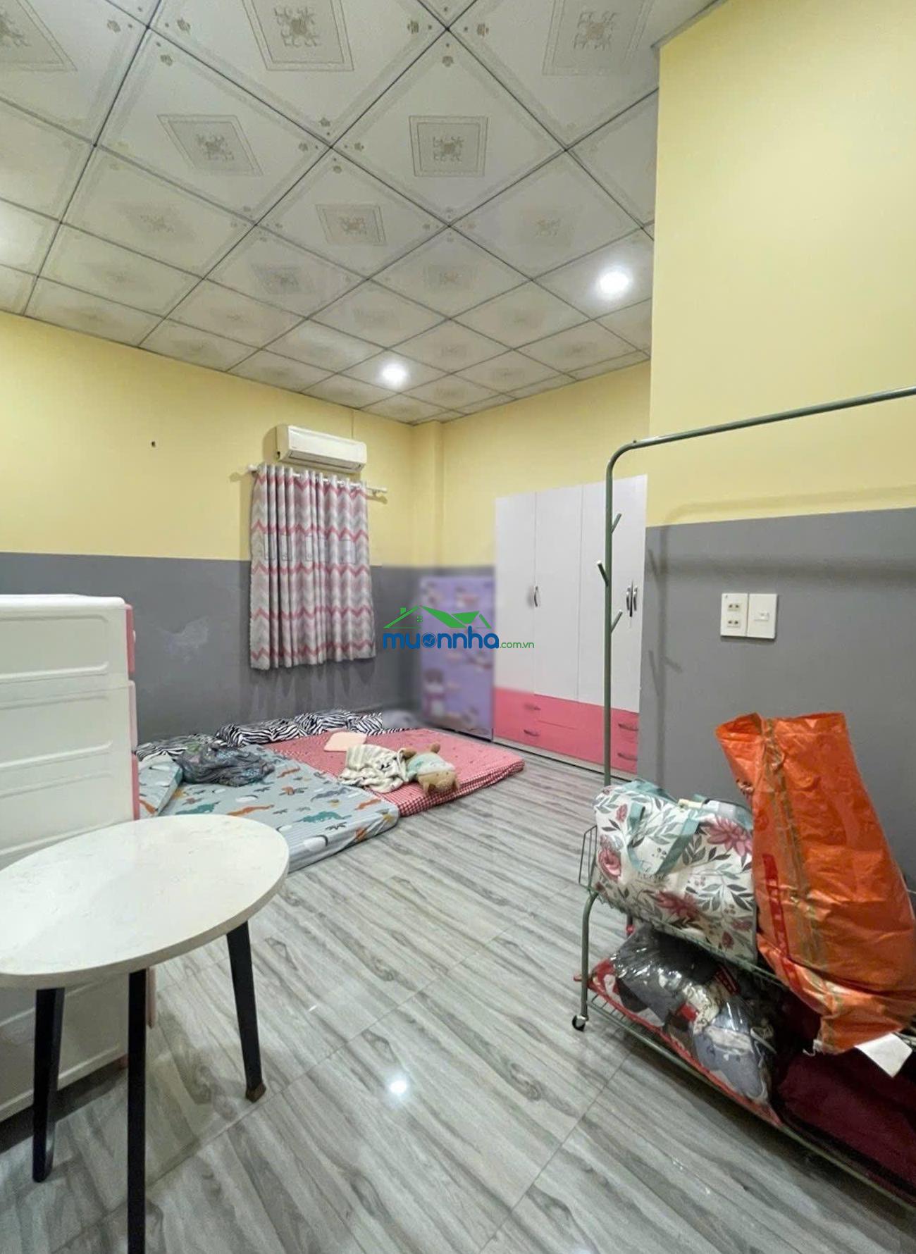 Hot, bán nhà 2 tầng mới đẹp rẻ nhất btân, dt khủng 92m2, sát mặt tiền, chỉ hơn 3 tỷ