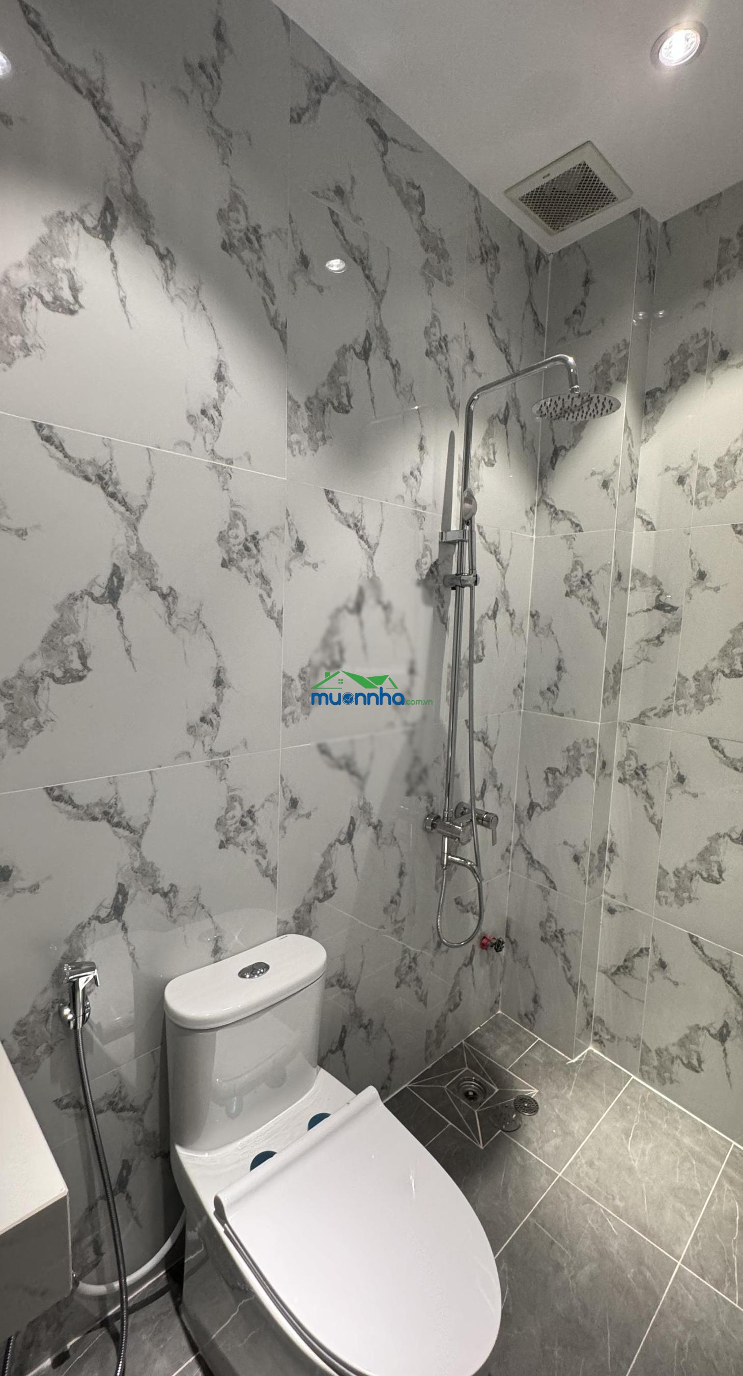 Nhà đẹp vào ở ngay sổ hồng cầm tay thiết kế hiện đại chỉnh chu - 3