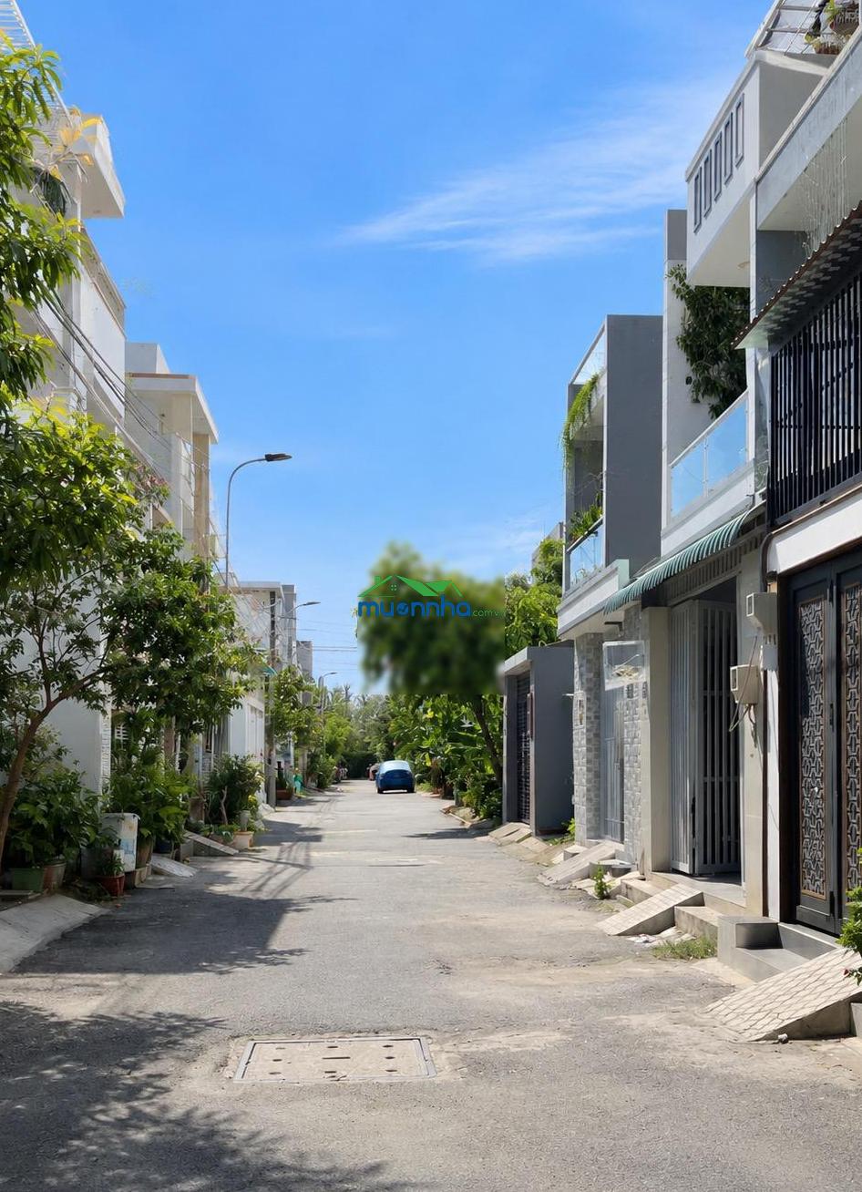 4,6 tỷ - nhà 3 tầng 55m² hoàn công - đường ô tô 6m - gần ubnd long trường