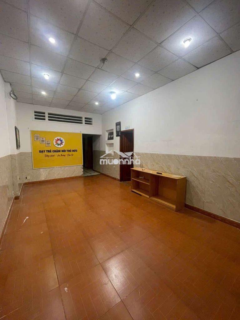 Nhà ngay tô ngọc vân, ngang 9m sân đậu 2 oto, làm vp, mầm non, ở, kho - 2