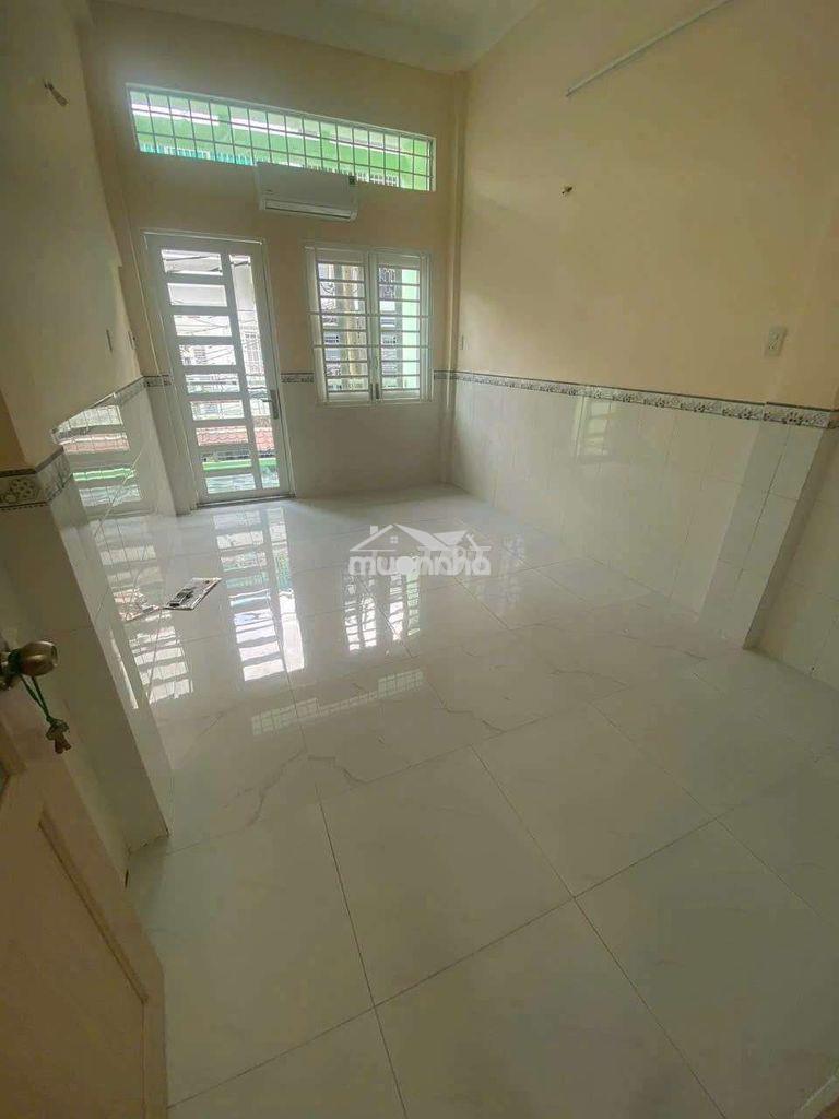 Hẻm 6m lạc long quân - 3