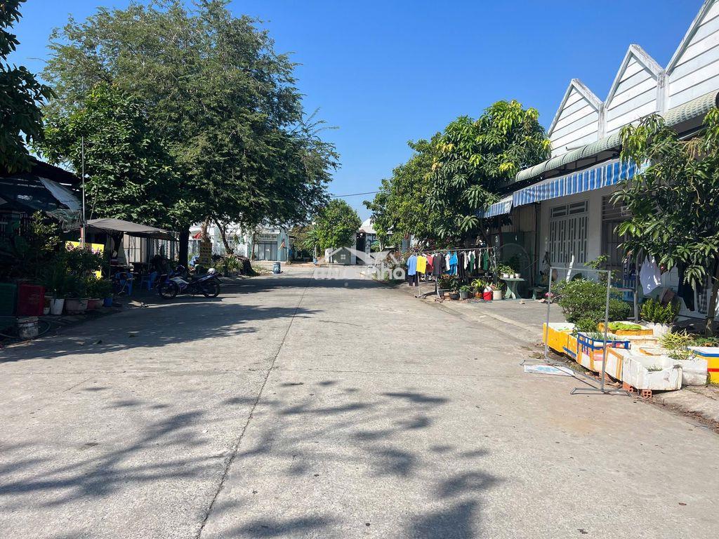 Bán gấp 2 dãy nhà trọ 10 phòng + 2 ki-ốt tại mỹ phước 3, bến cát, bd - 2