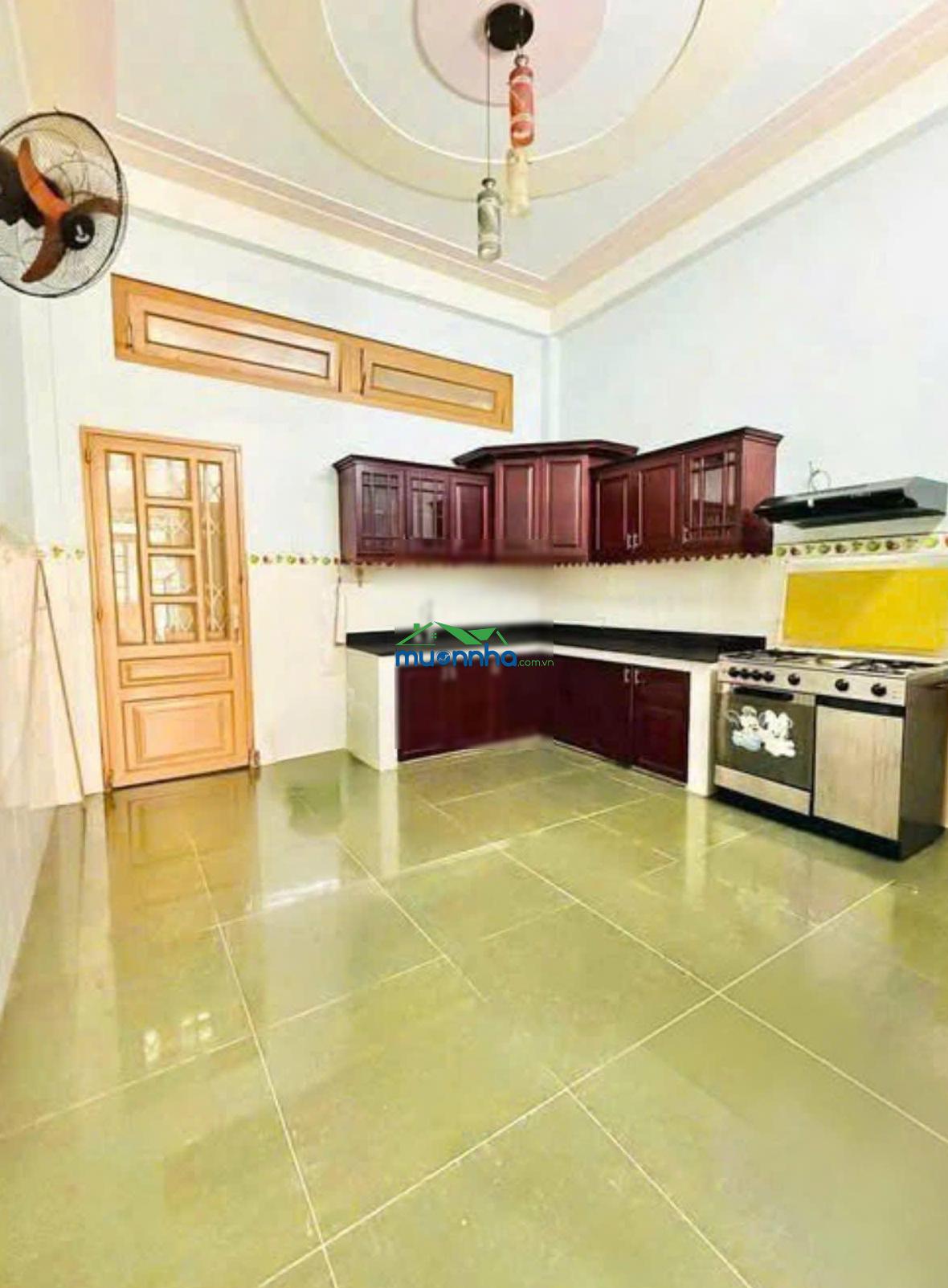 Nhà 4 tầng ngay lê đại hành (4x12)m - hẻm xe hơi tới nhà
