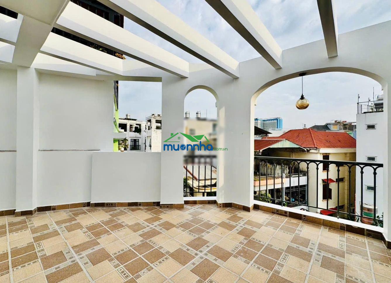 Xe hơi ngủ nhà - xe hơi đỗ trước nhà! bán nhà đẹp lê quang định (4,3x9m) - 4 tầng. khu dân trí cao.