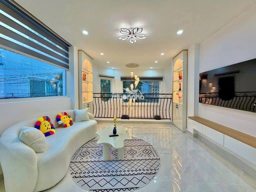 Cho thuê nhà hẻm huỳnh văn bánh qpn dt 4x8m, trệt 3 lầu, giá 22tr - 3