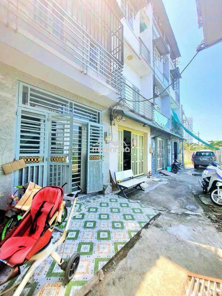 Bán nhà hẻm xe hơi 2581 huỳnh tấn phát