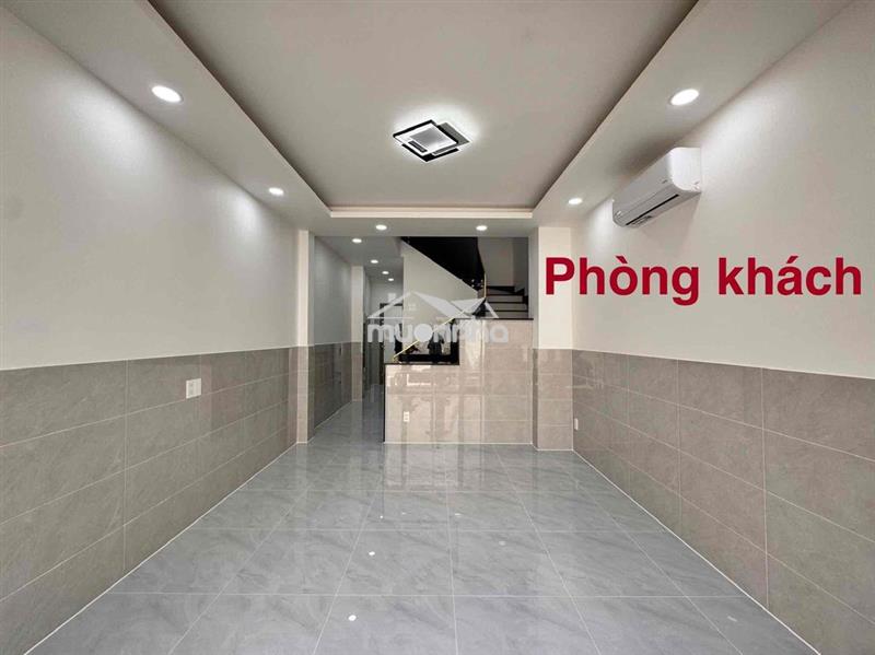 Nhà 3 phòng ngủ , 3vs . có phòng tầng trệt cho người lớn tuổi.