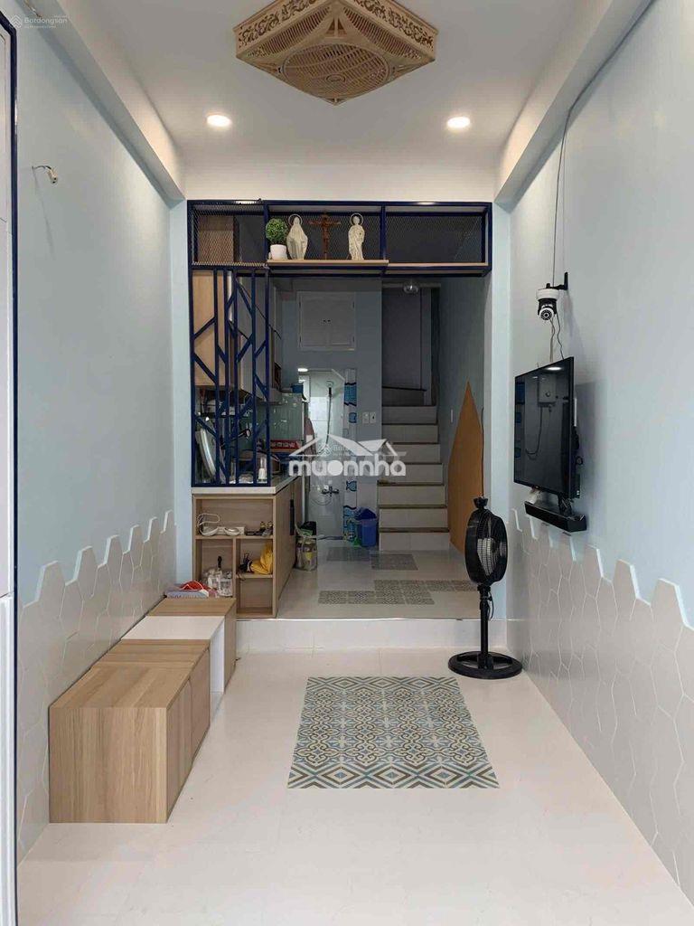 Cho thuê nhà 1 tầng 1 gác 1 phòng ngủ q.1 bờ kè diện tích sử dụng 55m2